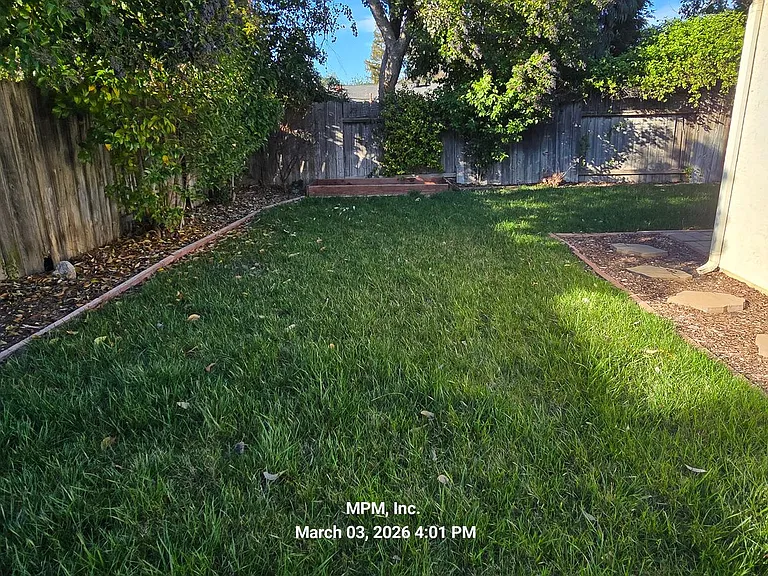 915 Moran Ct — Photo 4