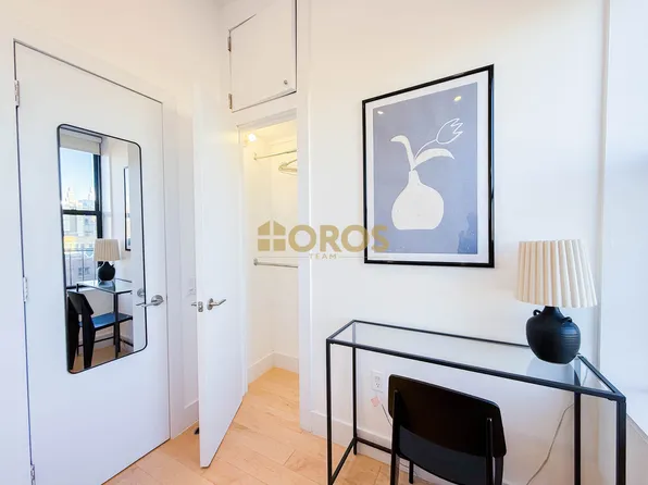 322 East 11th Street image 7 of 10