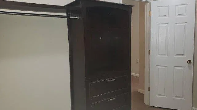 Second shelve and drawer set