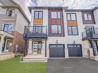 1210 Greentree Path, Oshawa, ON L1H 0K6
