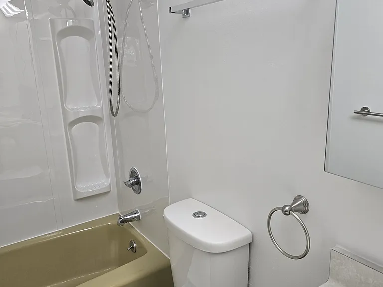 826 E Oakridge Ct — Photo 21