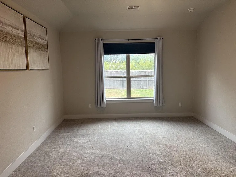 8615 McKamy Dr — Photo 9