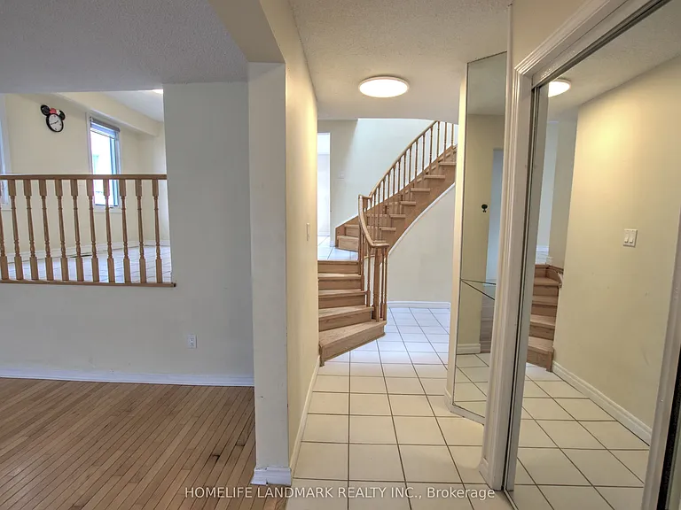 17 Wintermute Blvd — Photo 4