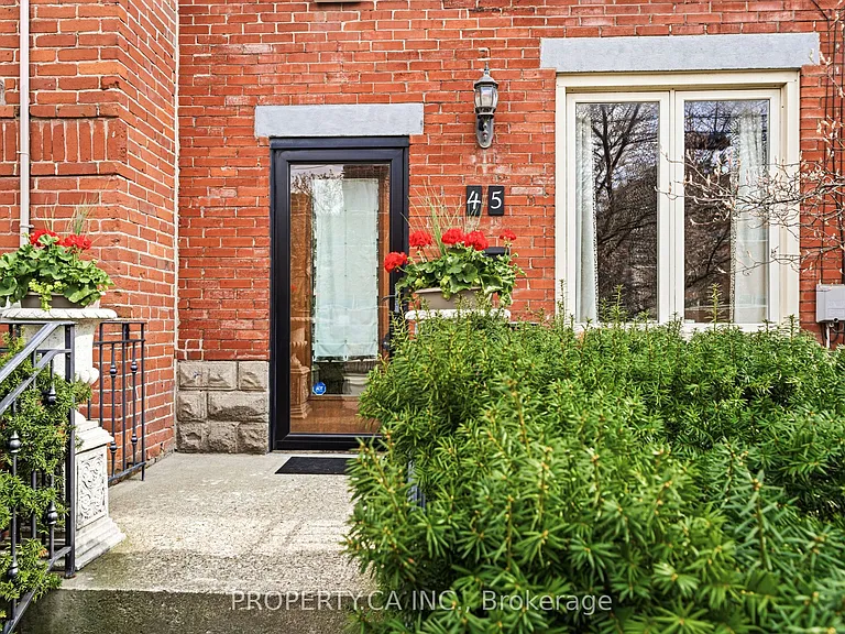 45 Swanwick Ave — Photo 2