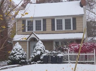 3598 Glencairn Rd, Shaker Heights, OH 44122