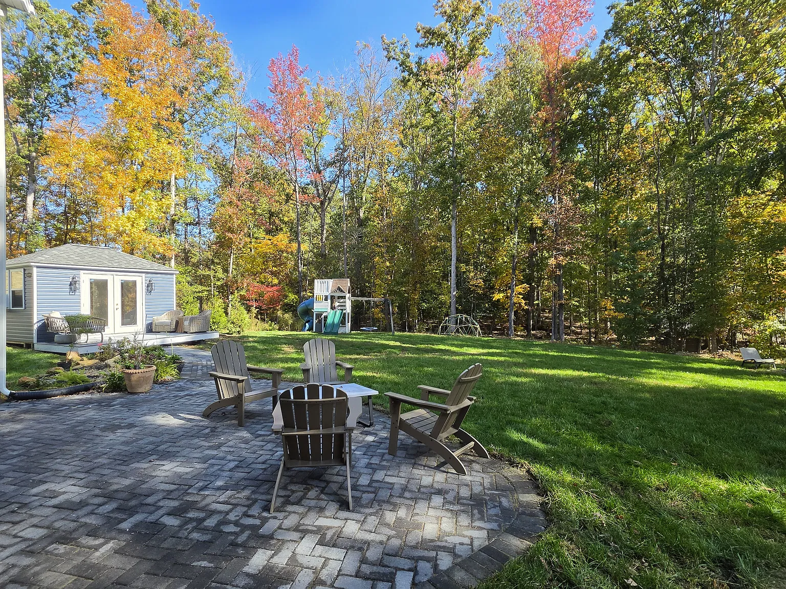 6 bed, 4755 sqft, $6,000 — Photo 4