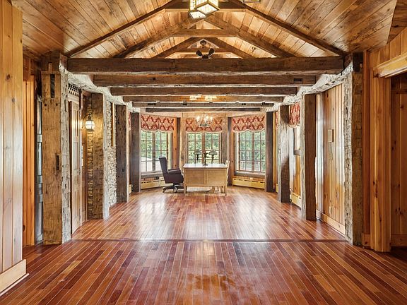 38th image of 1374 Peter Pond Rd