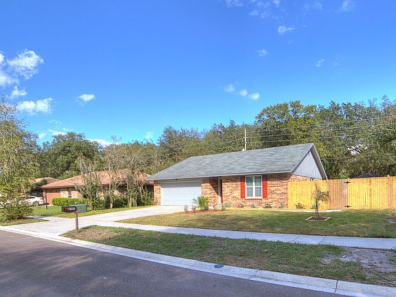 2nd image of 6307 Cranberry Ln E
