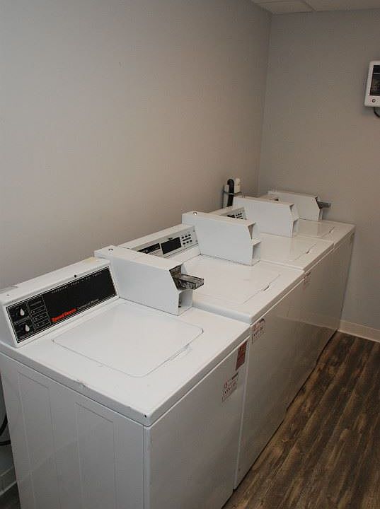 330-R-Laundry-2_web