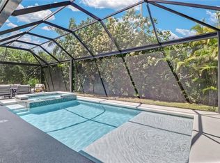 489 Raven Way, Naples, FL 34110