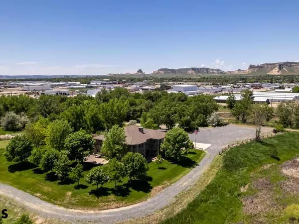 3330 Deer Haven Dr, Gering, NE 69341