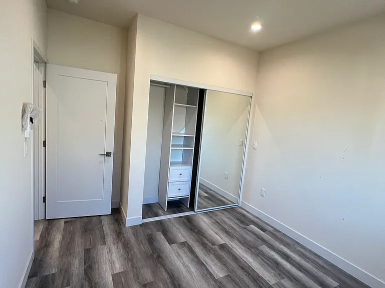 11616 Hamlin St #11620 — Photo 17
