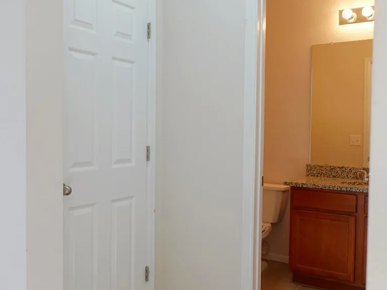 1073 White Leaf Cir — Photo 27