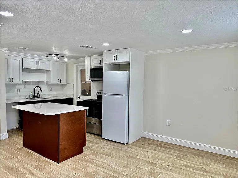 4946 Allner St — Photo 25
