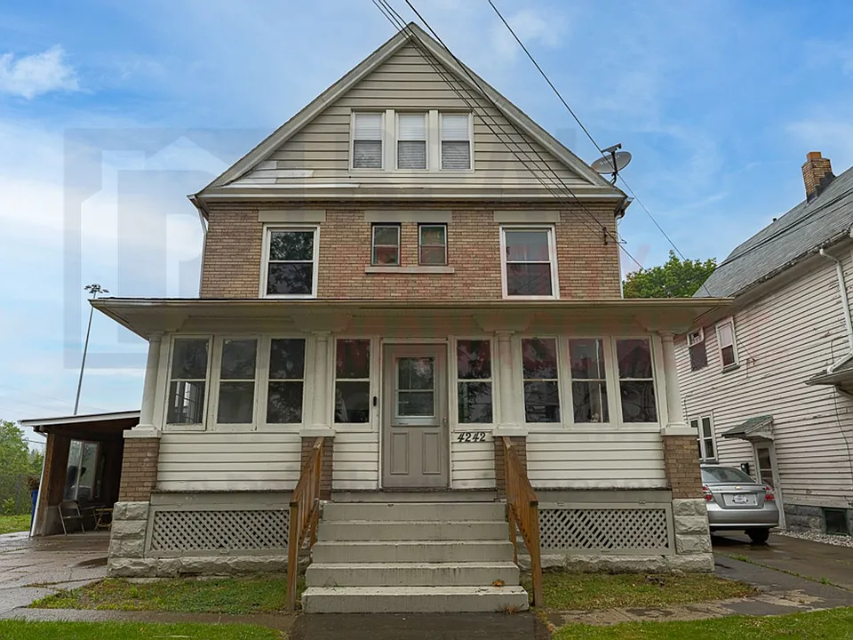 4242 Mapledale Ave,