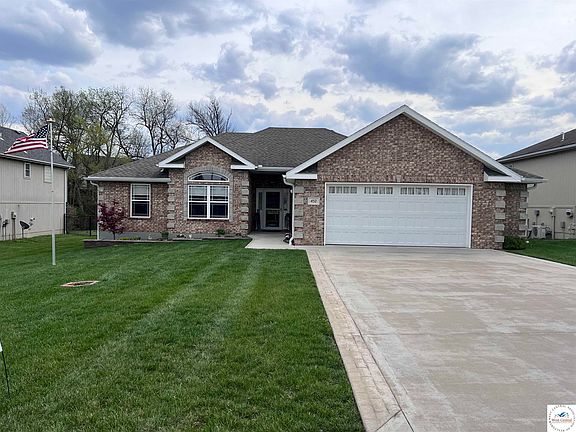 2nd image of 452 Ash Ct