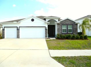 1160 Bering Rd, Wesley Chapel, FL 33543