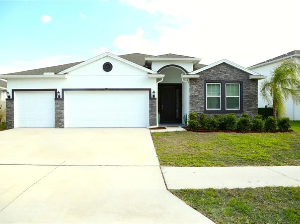 1160 Bering Rd, Wesley Chapel, FL 33543