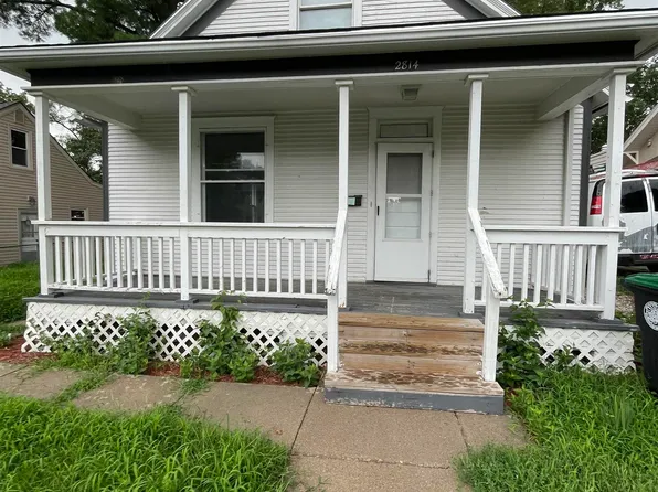 2814 S 33rd St, Omaha, NE 68105