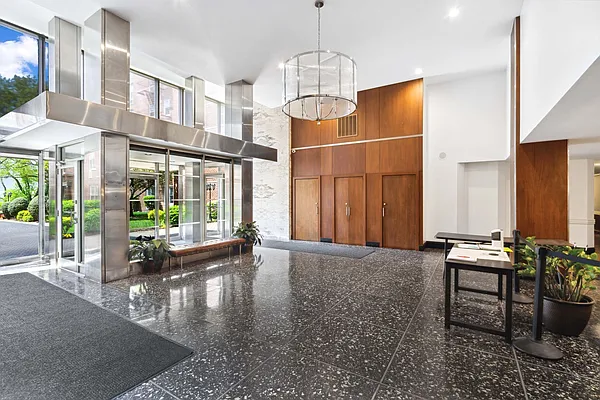 Sold by Compass | media 15