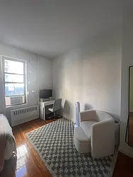 Rented by HOLTON REAL ESTATE INC.