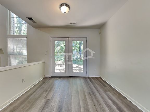 5th image of 710 Bob White Ct