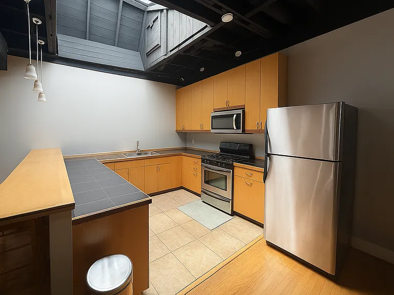413 N Center St — Photo 15