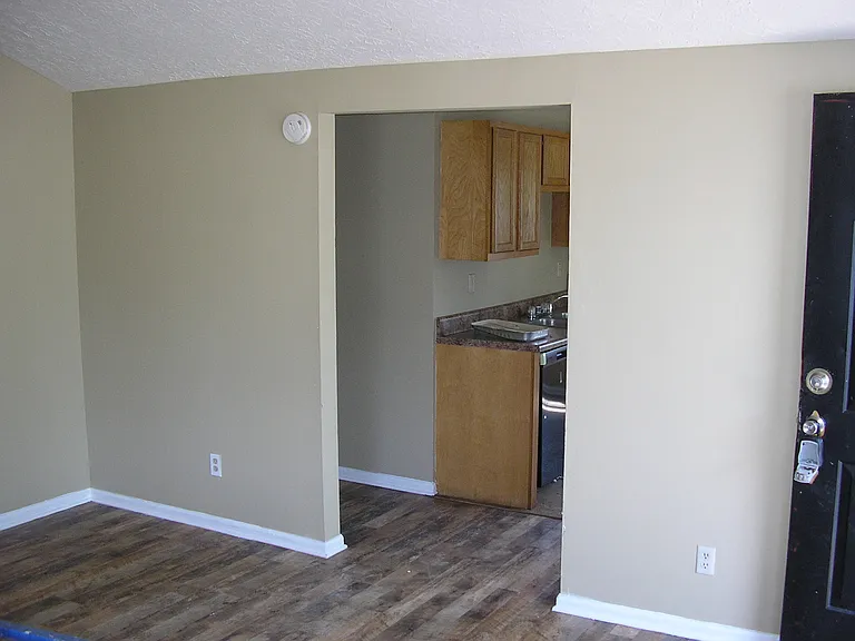 1305 Magnolia St — Photo 9