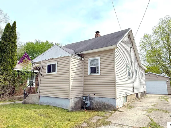 231 25th St SW, Mason City, IA 50401