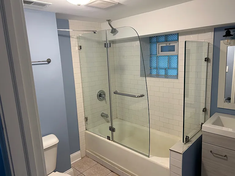 1702 N Fairfield Ave #G — Photo 2