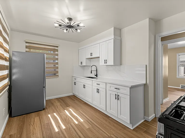 22312 Madison St — Photo 19