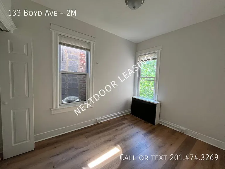 133 Boyd Ave #2M — Photo 7