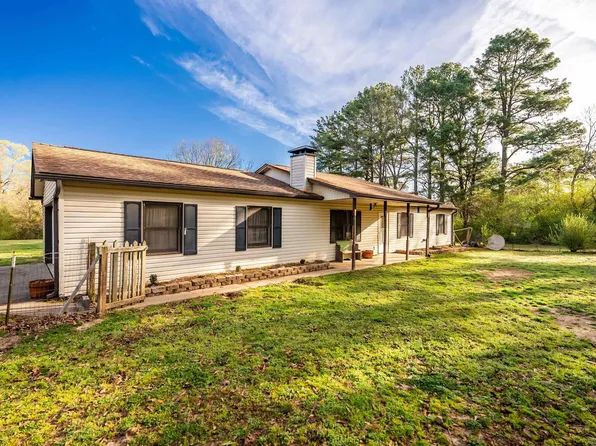 2002 W Maddox Rd, Jacksonville, AR 72076