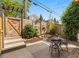 9121 23rd Avenue NE, Seattle, WA 98115