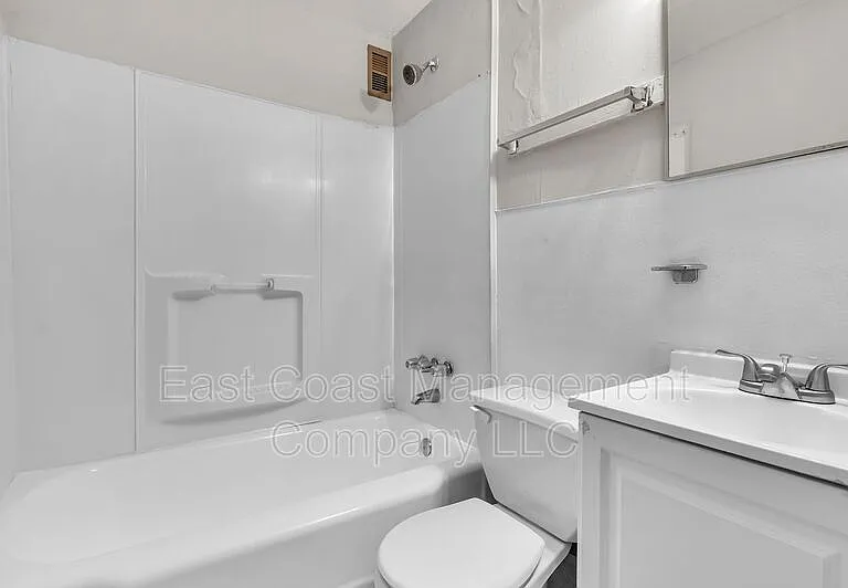 4008 Primrose Ave #1A — Photo 15