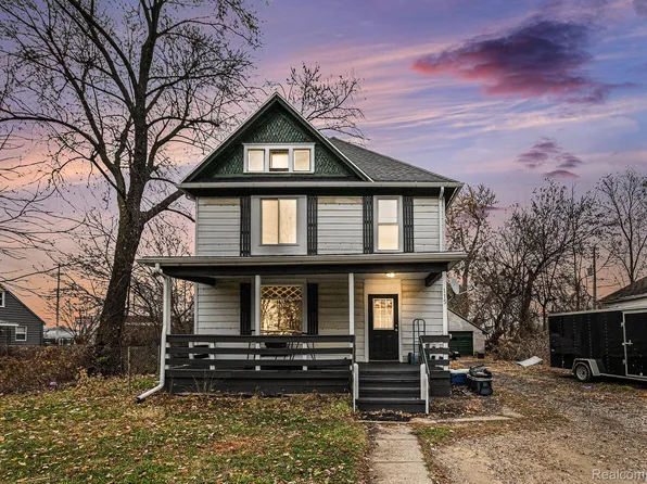 115 Haze St, Lansing, MI 48917