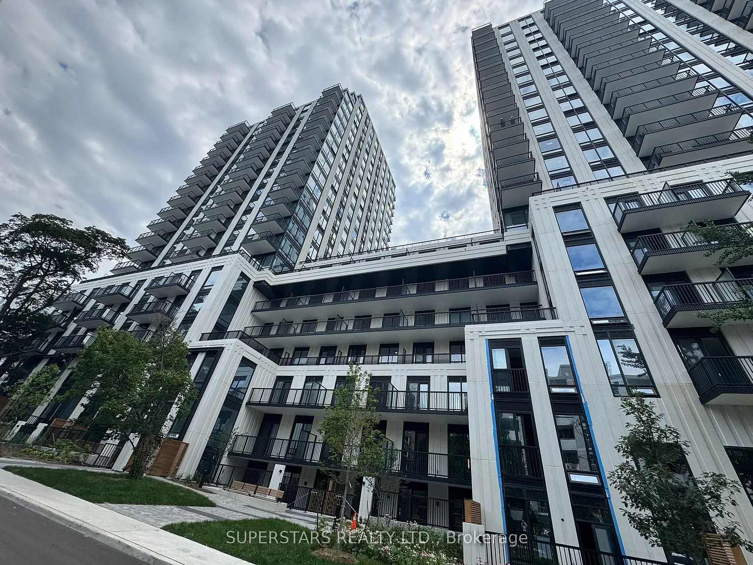 2 bed, $3,250 — Photo 1