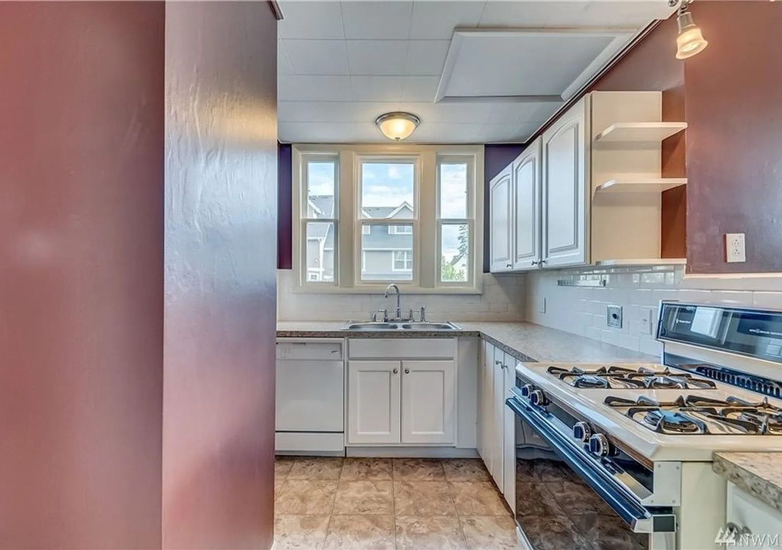 1254 Franklin St — Photo 3