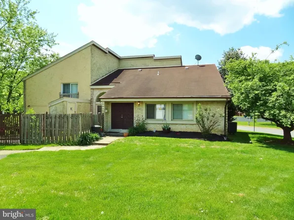 8363 Canning Ter, Greenbelt, MD 20770