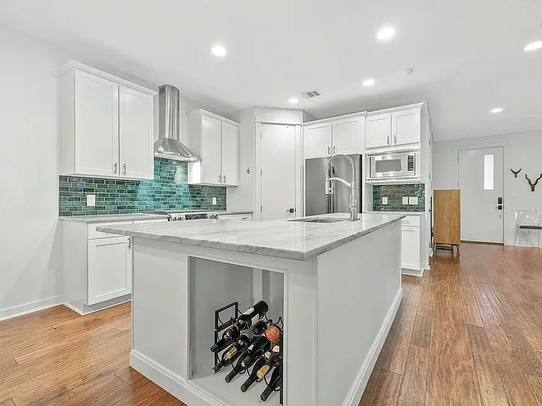 3118 Corbin Ln — Photo 5