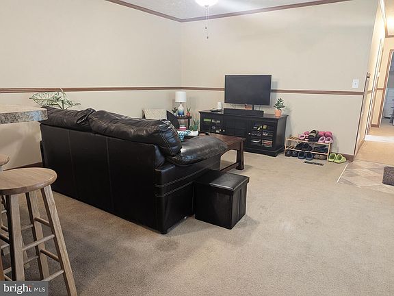 3rd image of 35525 Joann Dr