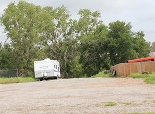 2350 North Rd, Weatherford, OK 73096