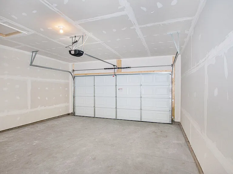123 Mackenzie St — Photo 13