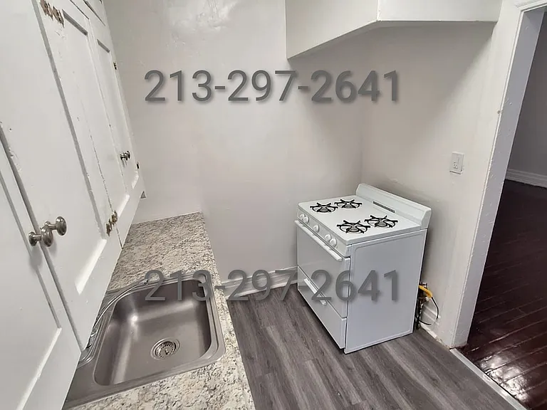 441 S Rampart Blvd #H — Photo 8