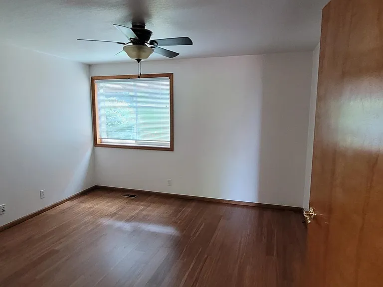 2285 W 29th Ave — Photo 26