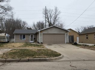 1820 S Ellis Ave, Wichita, KS 67211