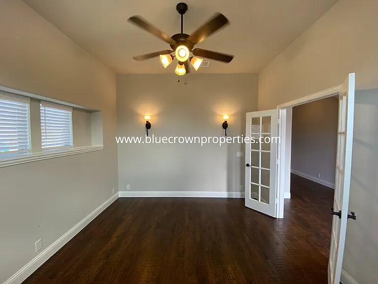 5211 Pentridge Dr — Photo 3
