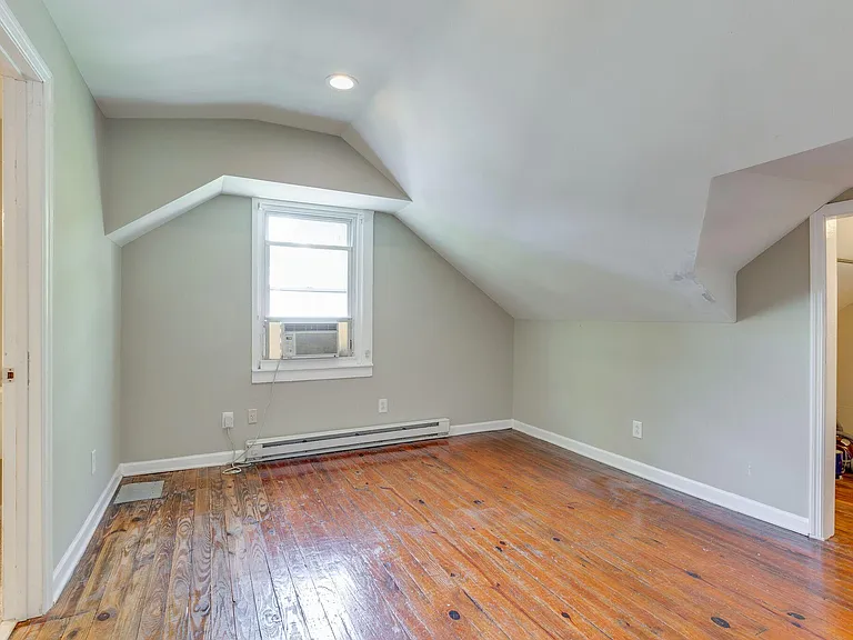 253 Thuss Ave #2 — Photo 7