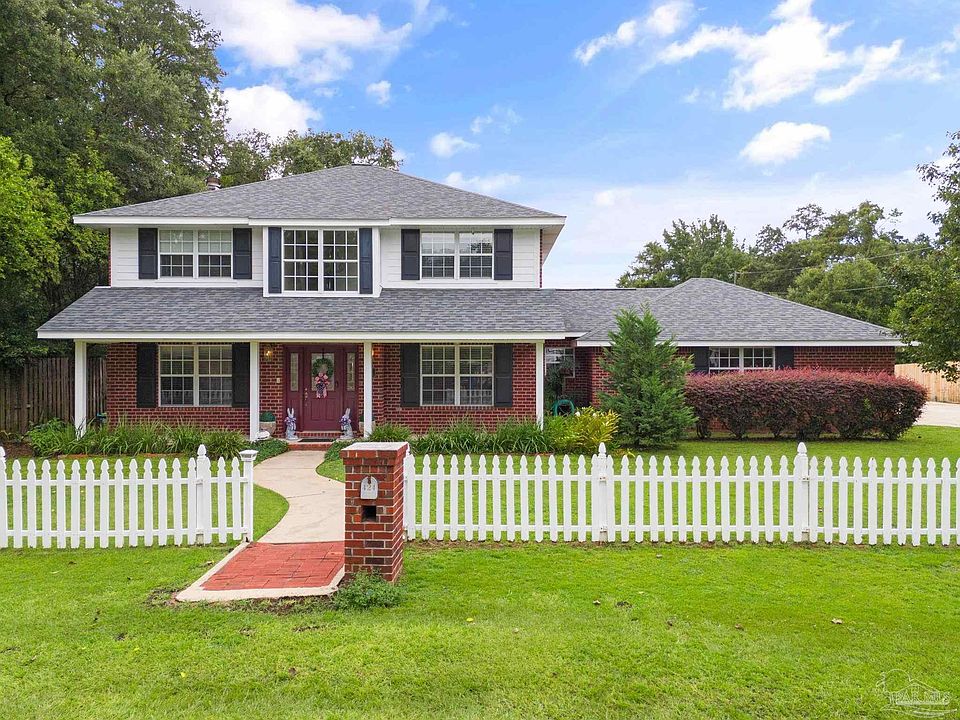 1st image of 424 Chipley Ave