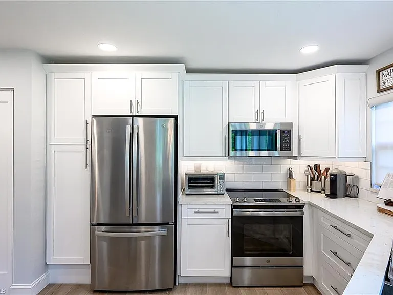 719 Reef Point Cir #13 — Photo 11